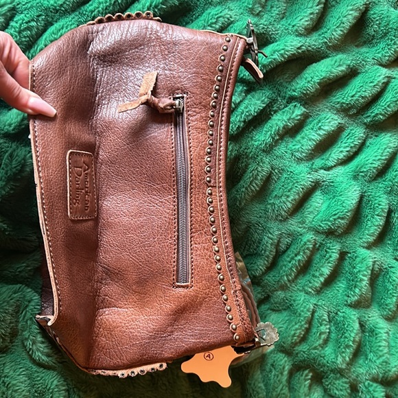 New NWT American darling purse with teal accent and hand tooling. - Picture 10 of 13